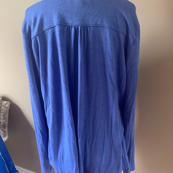 Top - Picture 2 of 3